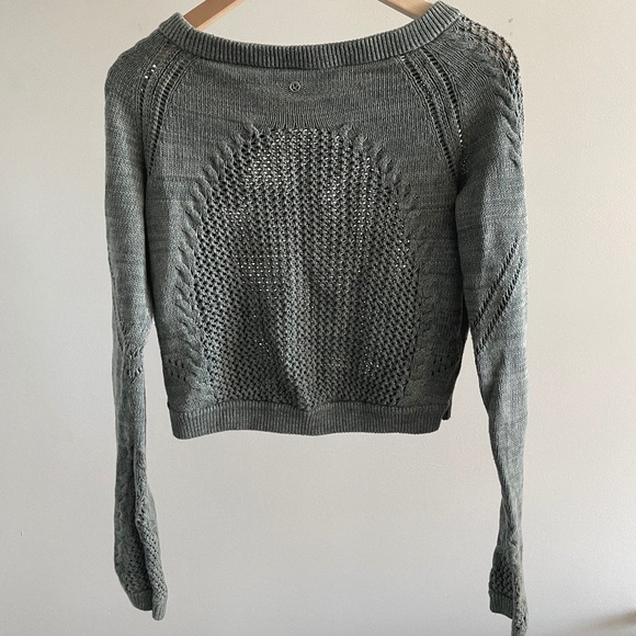 Lululemon Knit Cropped Green Longsleeve Sweater - Picture 2 of 4